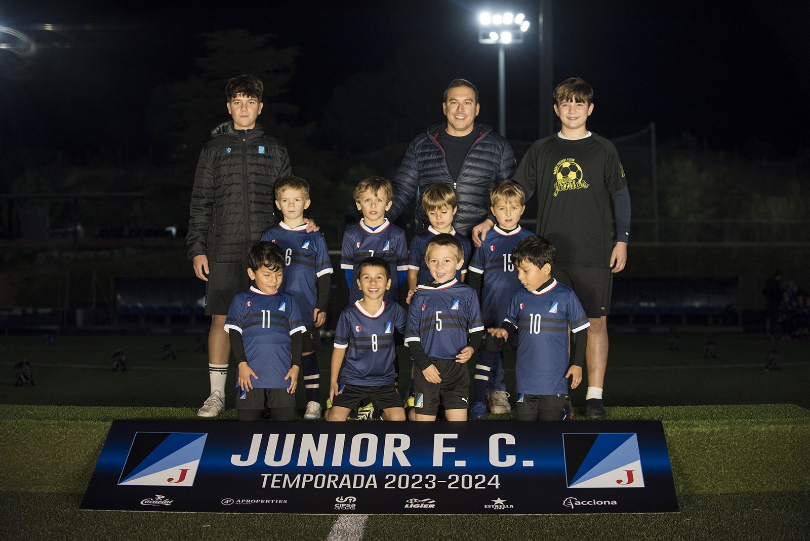 Presentació d'equips de la secció de futbol del Junior FC. FOTO: Bernat Millet.