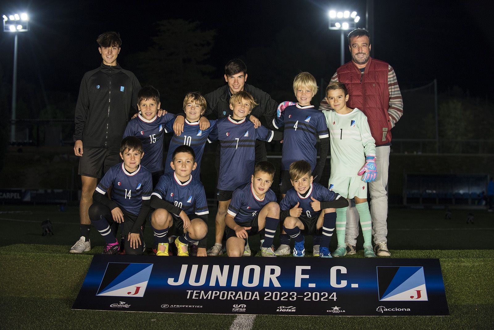 Presentació d'equips de la secció de futbol del Junior FC. FOTO: Bernat Millet.