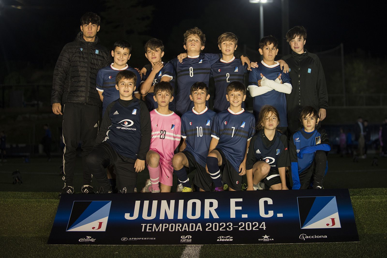 Presentació d'equips de la secció de futbol del Junior FC. FOTO: Bernat Millet.