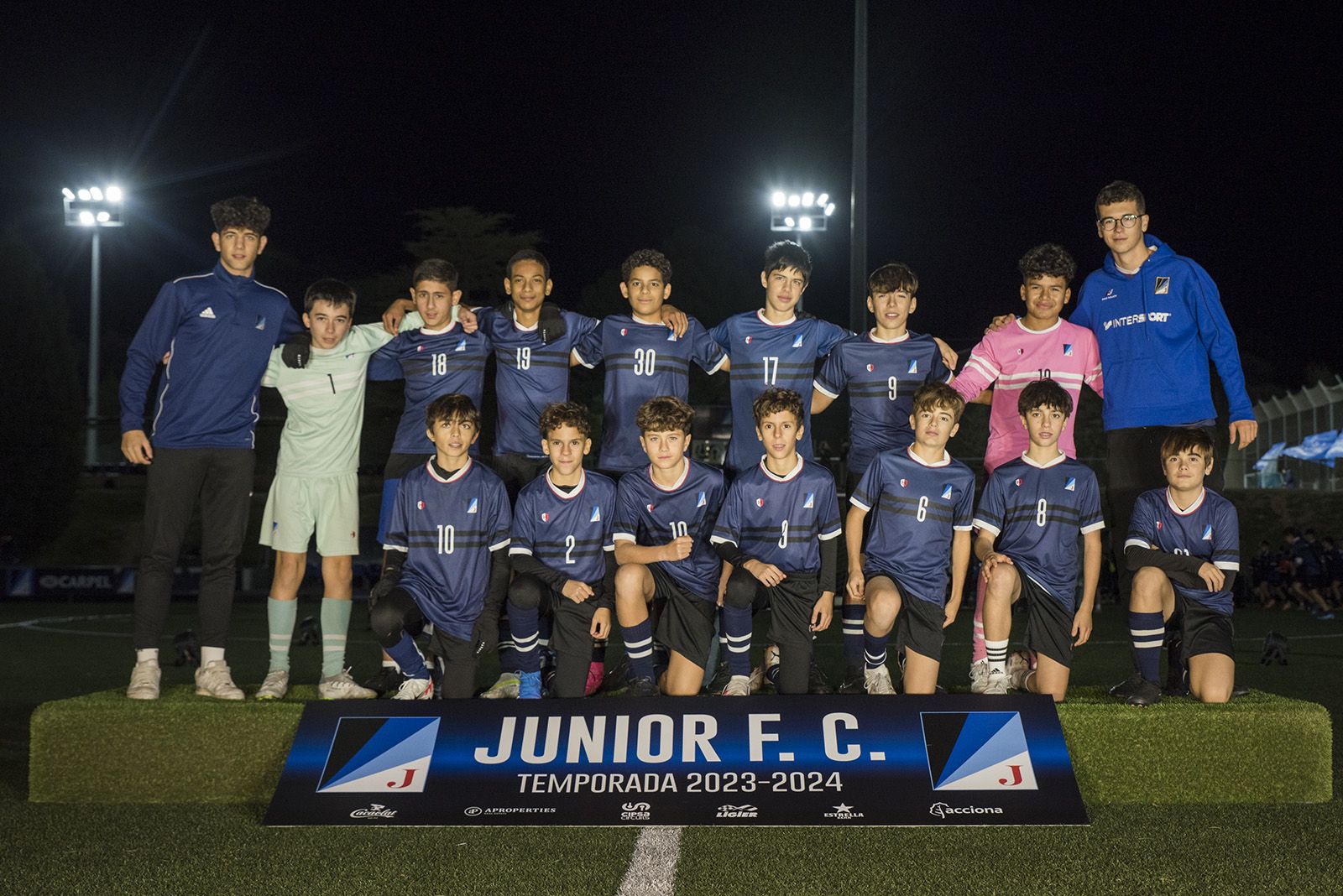 Presentació d'equips de la secció de futbol del Junior FC. FOTO: Bernat Millet.