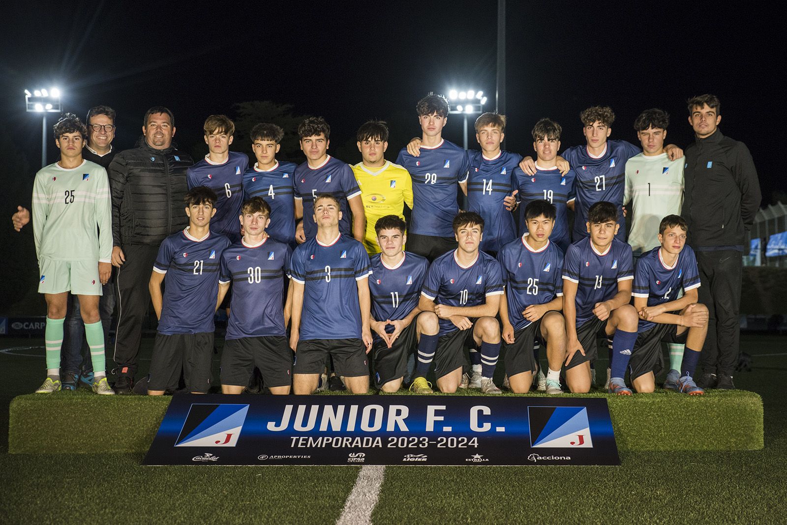 Presentació d'equips de la secció de futbol del Junior FC. FOTO: Bernat Millet.