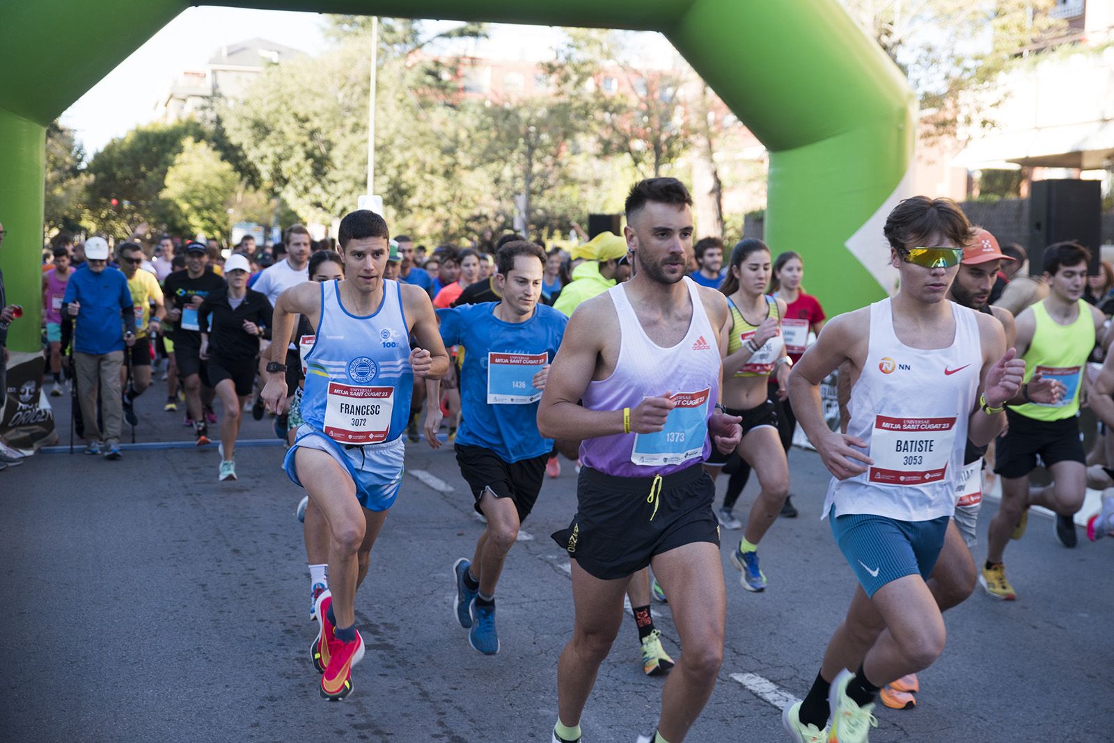 Sortida de la cursa de 5 quilòmetres de la 37a Mitja Marató de Sant Cugat. FOTO: Bernat Millet.