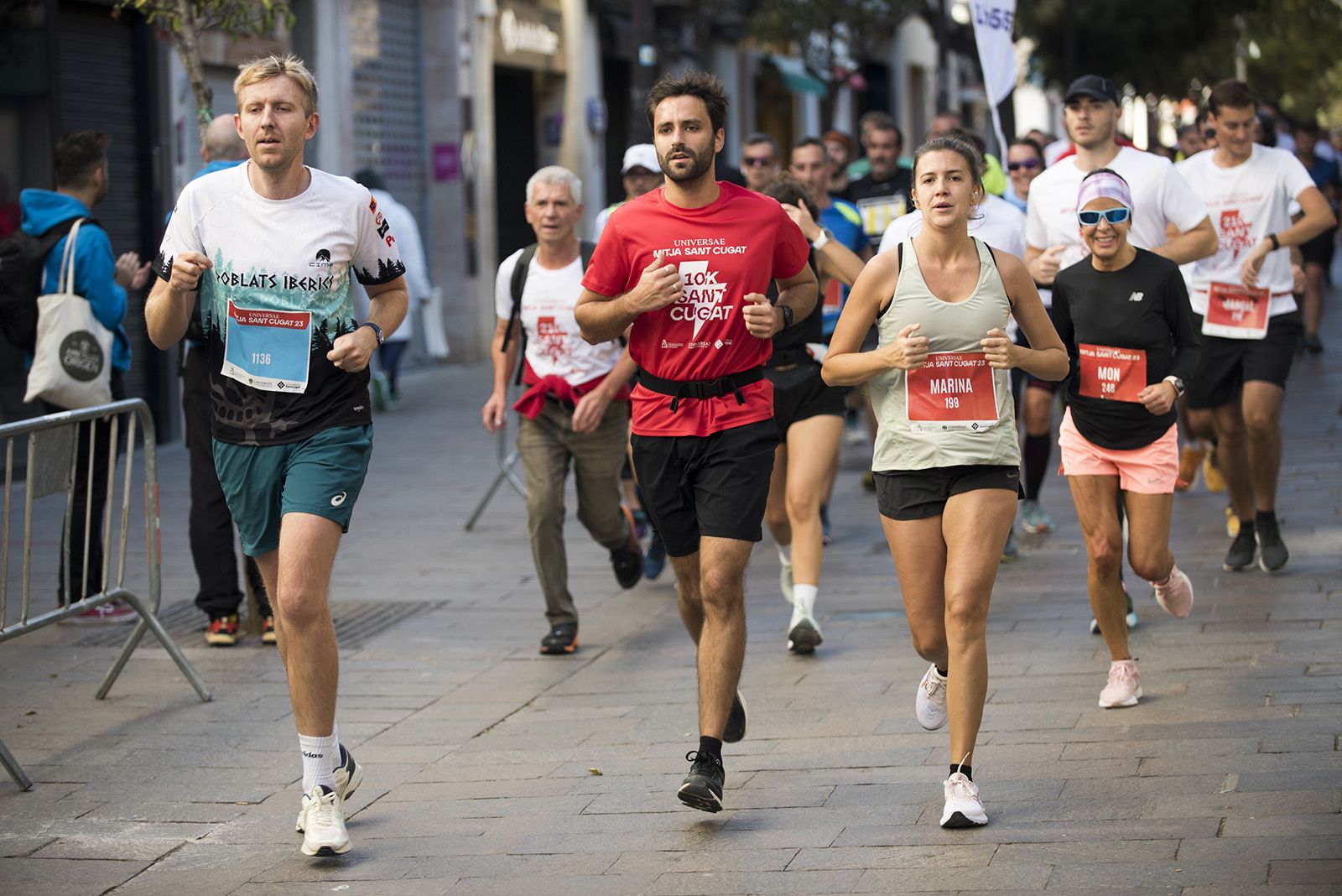 La 37a Mitja Marató de Sant Cugat va recórrer els racons i indrets emblemàtics del municipi. FOTO: Bernat Millet