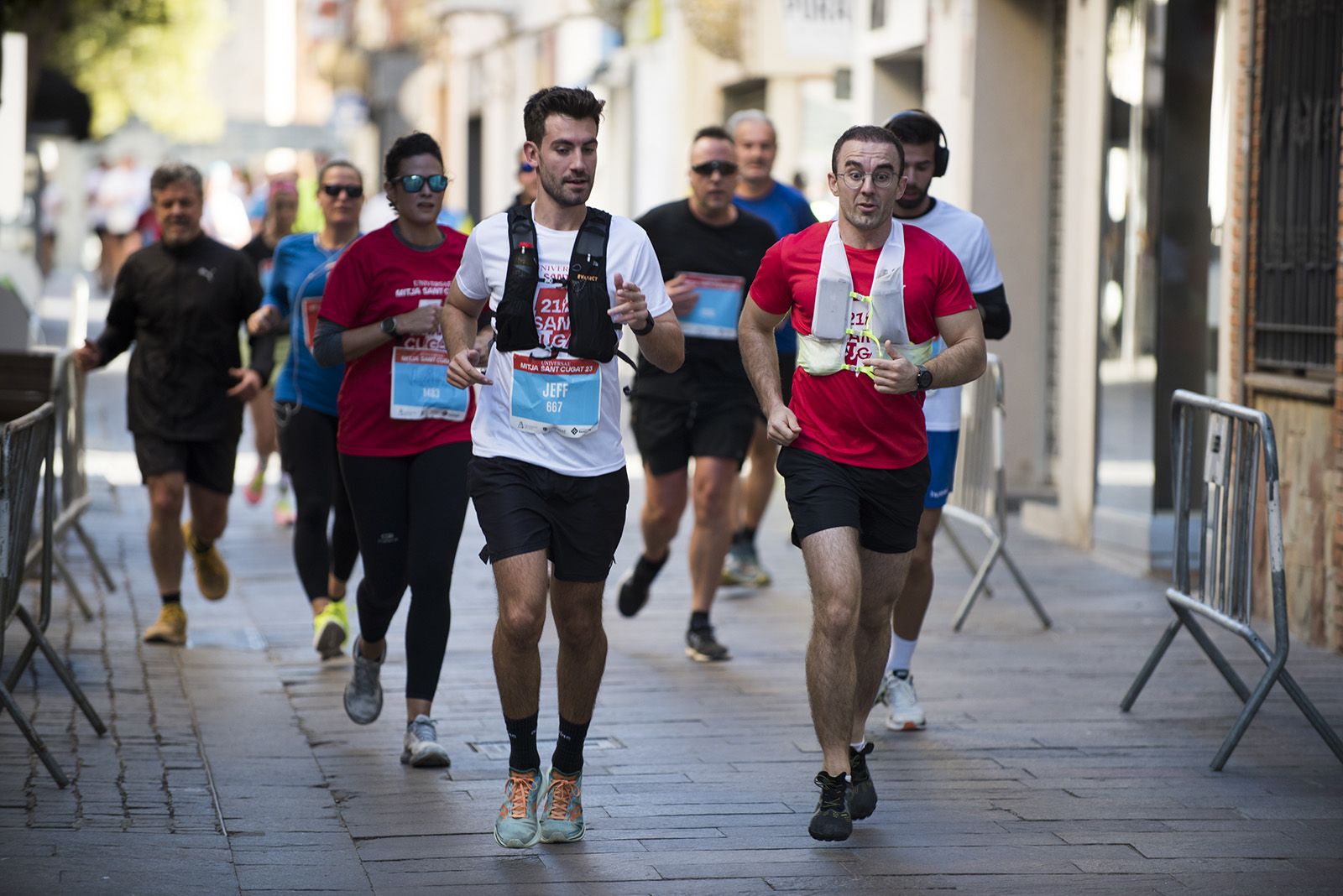 La 37a Mitja Marató de Sant Cugat va recórrer els racons i indrets emblemàtics del municipi. FOTO: Bernat Millet