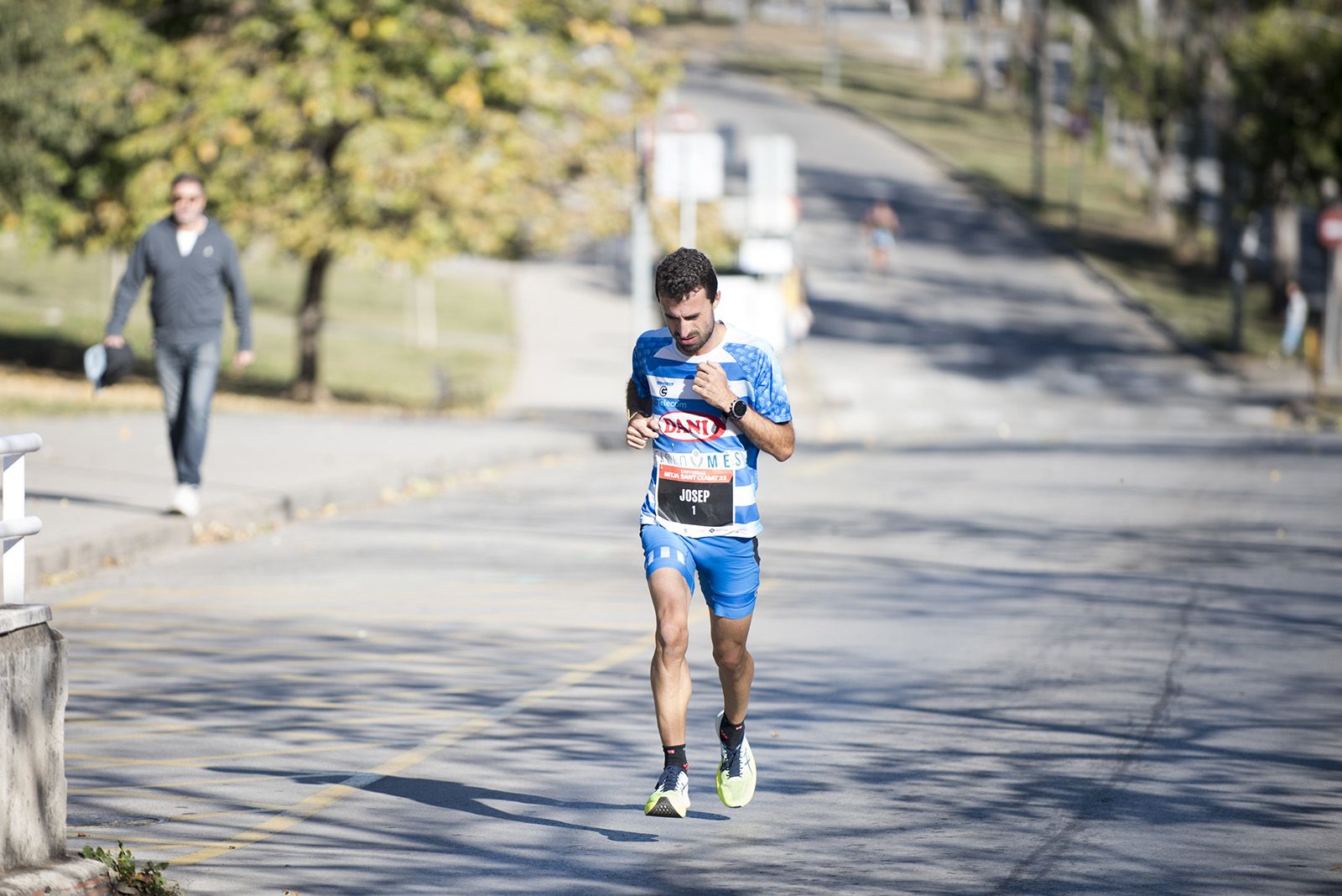 La 37a Mitja Marató de Sant Cugat va recórrer els racons i indrets emblemàtics del municipi. FOTO: Bernat Millet
