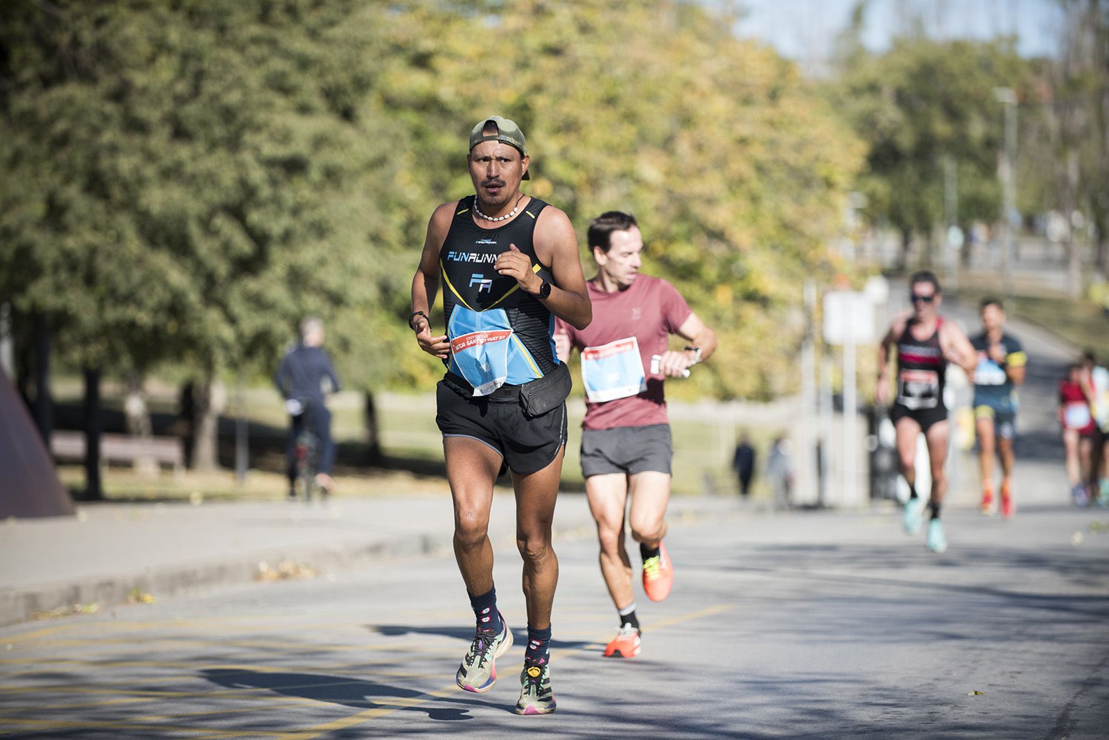 La 37a Mitja Marató de Sant Cugat va recórrer els racons i indrets emblemàtics del municipi. FOTO: Bernat Millet
