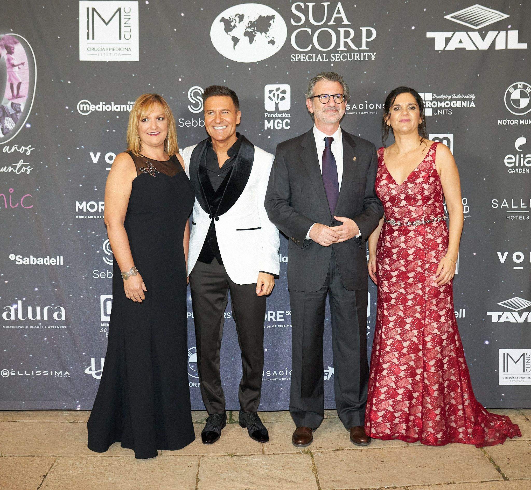 JOSEP MARIA VALLÉS (ALCALDE SANT CUGAT) + NURIA FERNÁNDEZ (REGIDORA) + IVAN MAÑERO