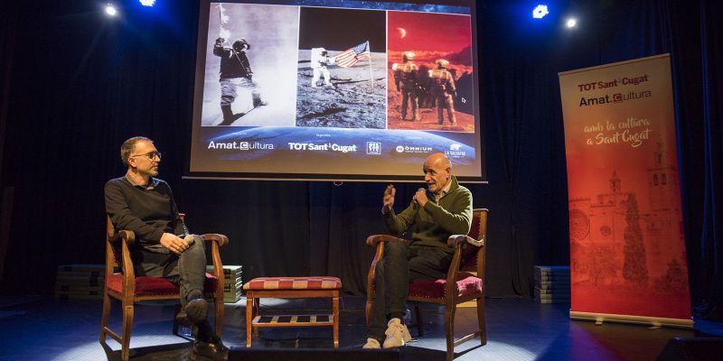 Xavier Grau i Joan Anton Català a l'acte de presentació de 'Geopolítica a l'espai'