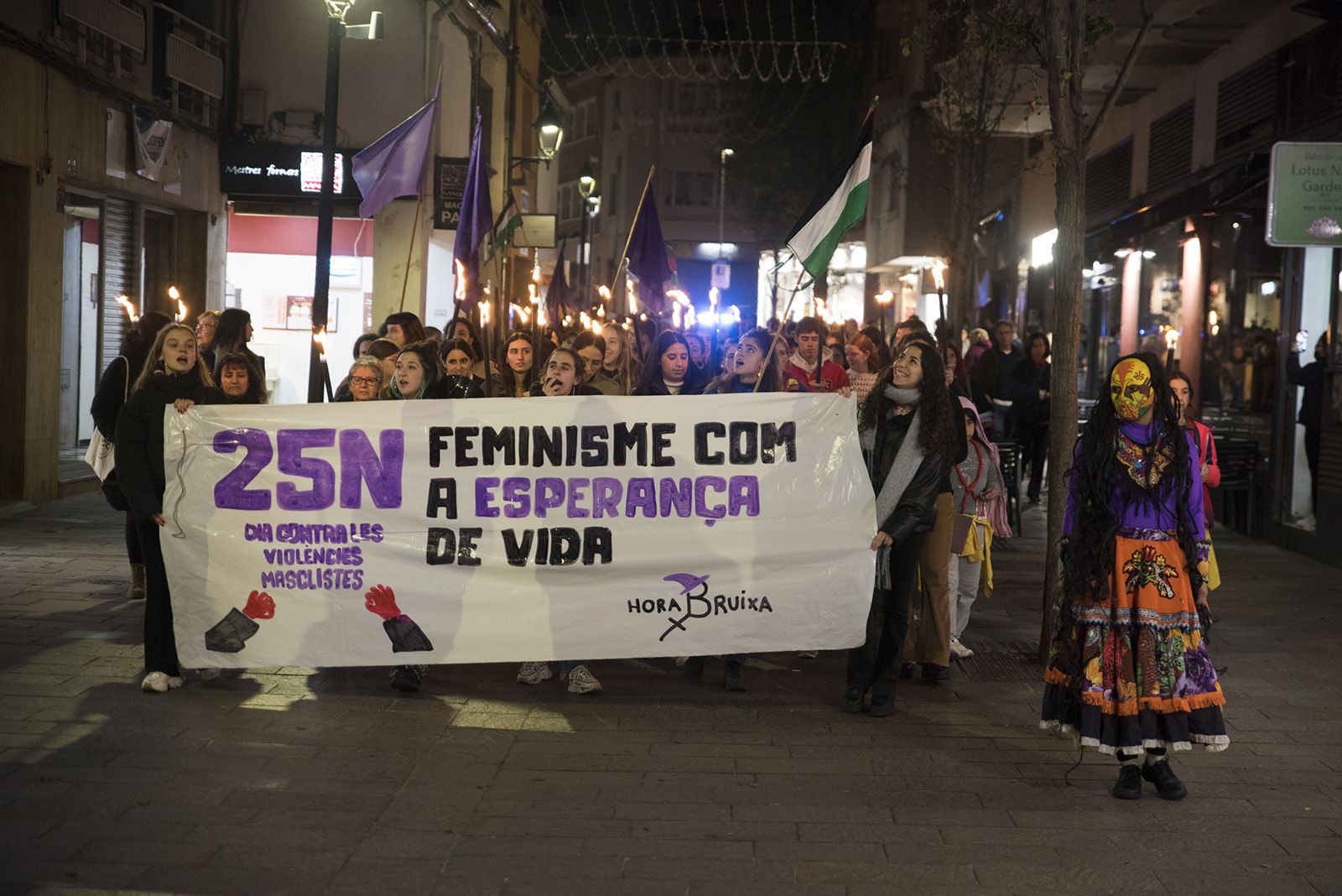 Manifestació Feminista contra les violències masclistes del 25-N. FOTO: Bernat Millet.
