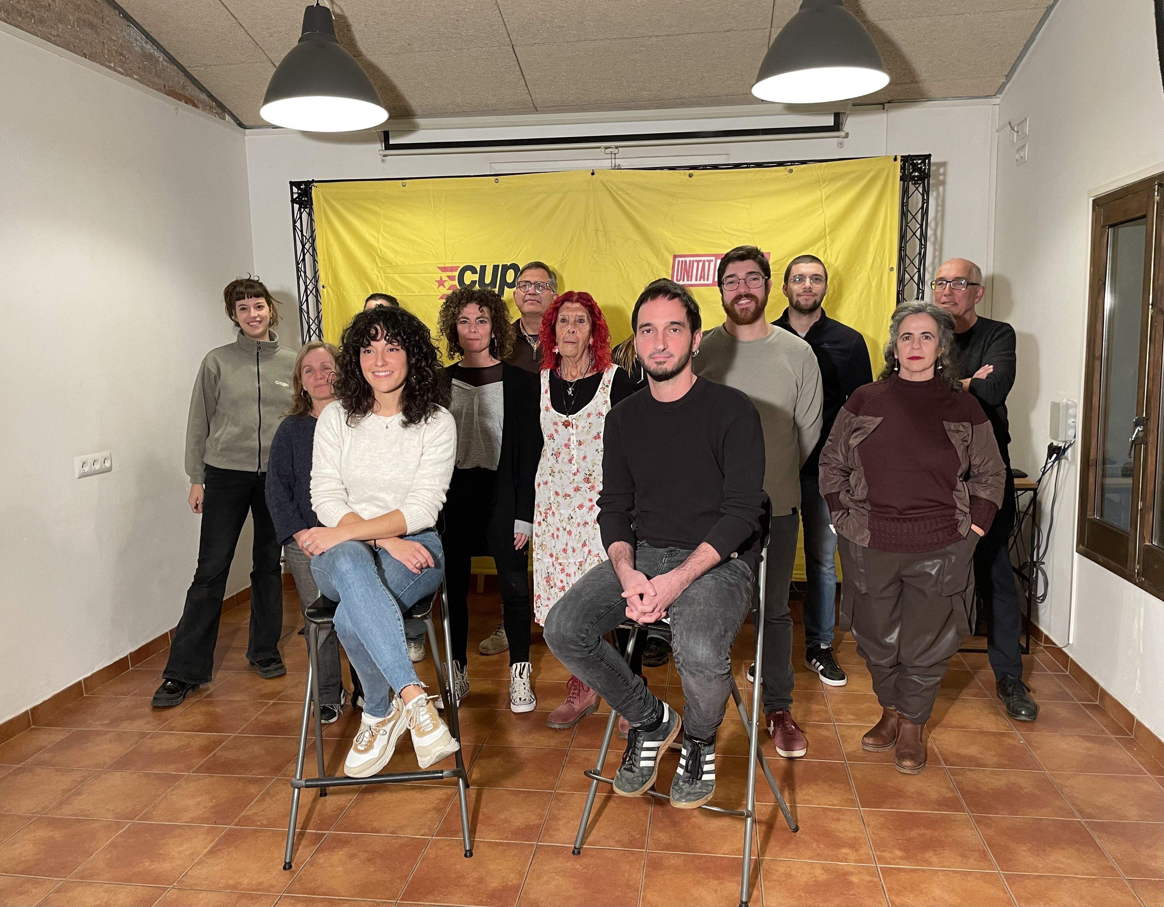 Ariadna Sierra, regidora de la CUP a Sant Cugat i Ignasi Bea, ex regidor de la CUP Sant Cugat. Foto: Maria Palomar.