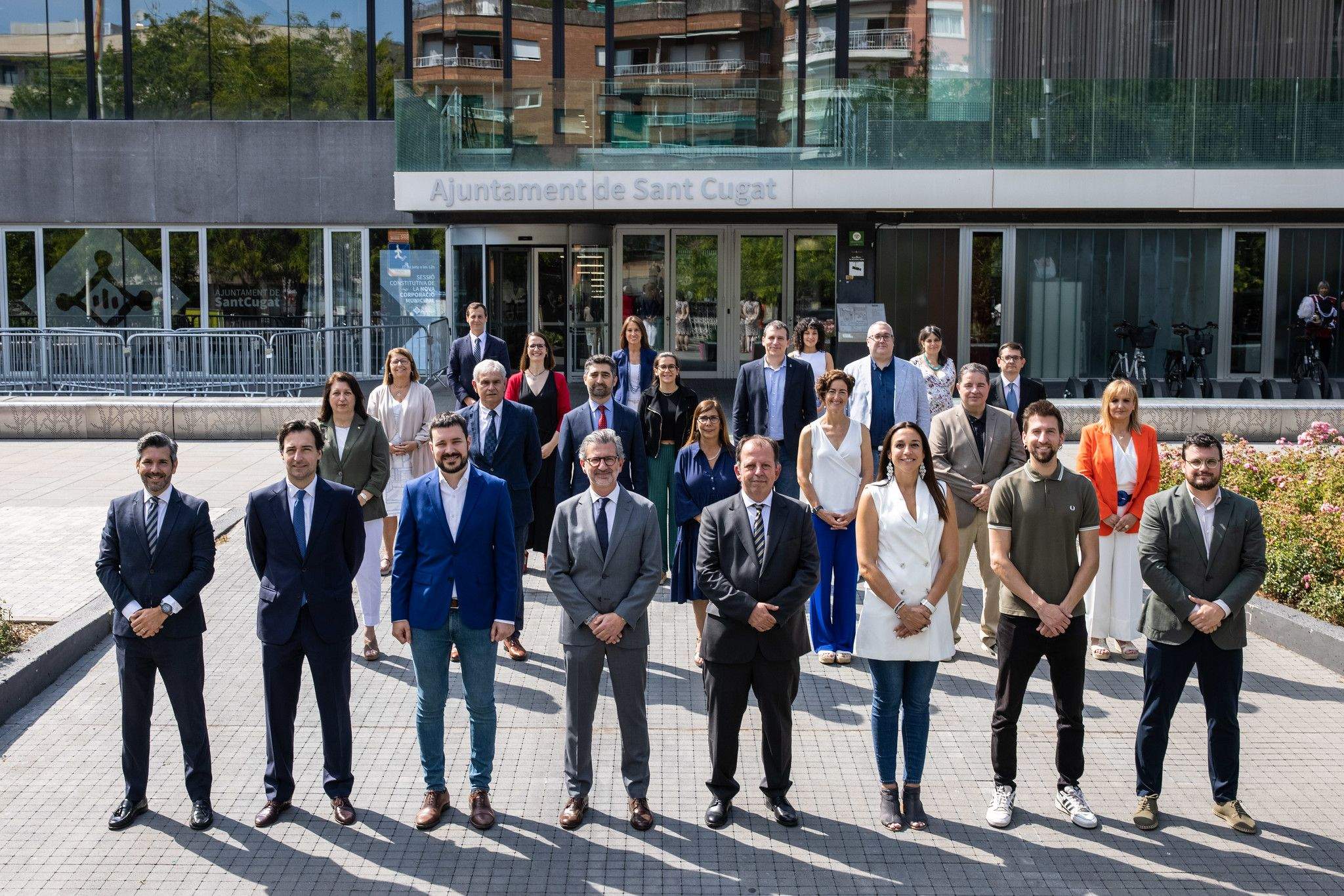 Els 25 regidors de l'Ajuntament de Sant Cugat FOTO: Ajuntament