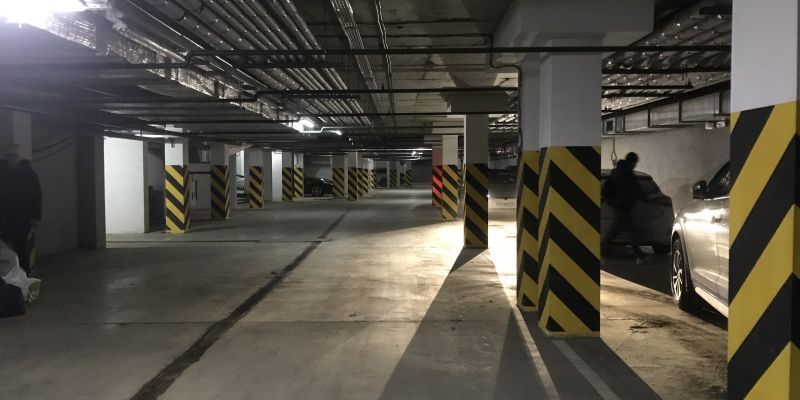 Pàrquing de l'edifici del Mark Vasilyev a Ucraïna. FOTO: Cedida