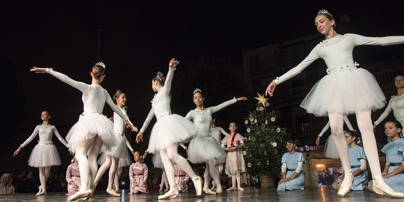 Cos de dansa de l'Escola Fusió. Foto: Bernat Millet.