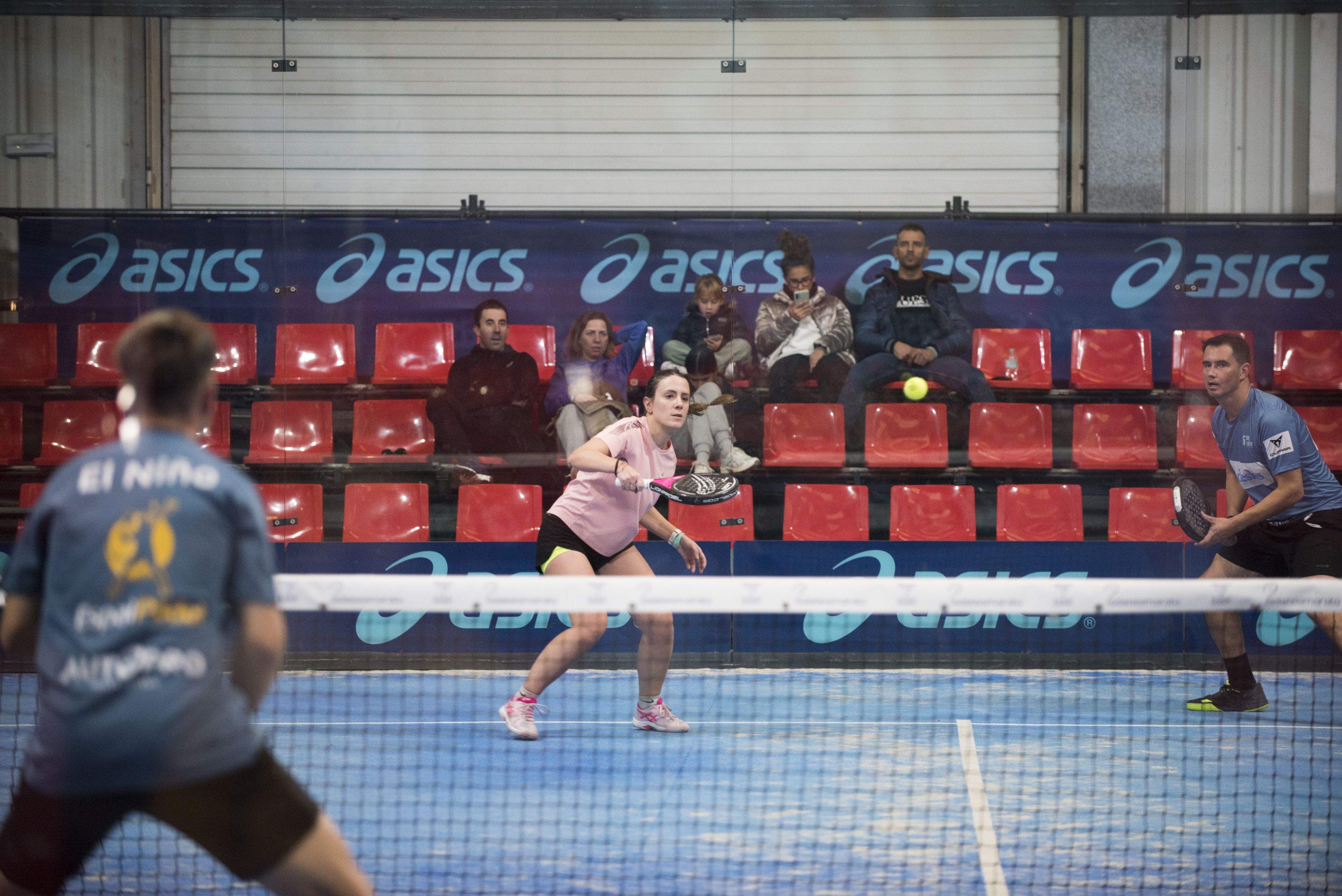 La 6a edició de Pàdel X La Marató de l'Associació de Pàdel Solidari. FOTO: Bernat Millet
