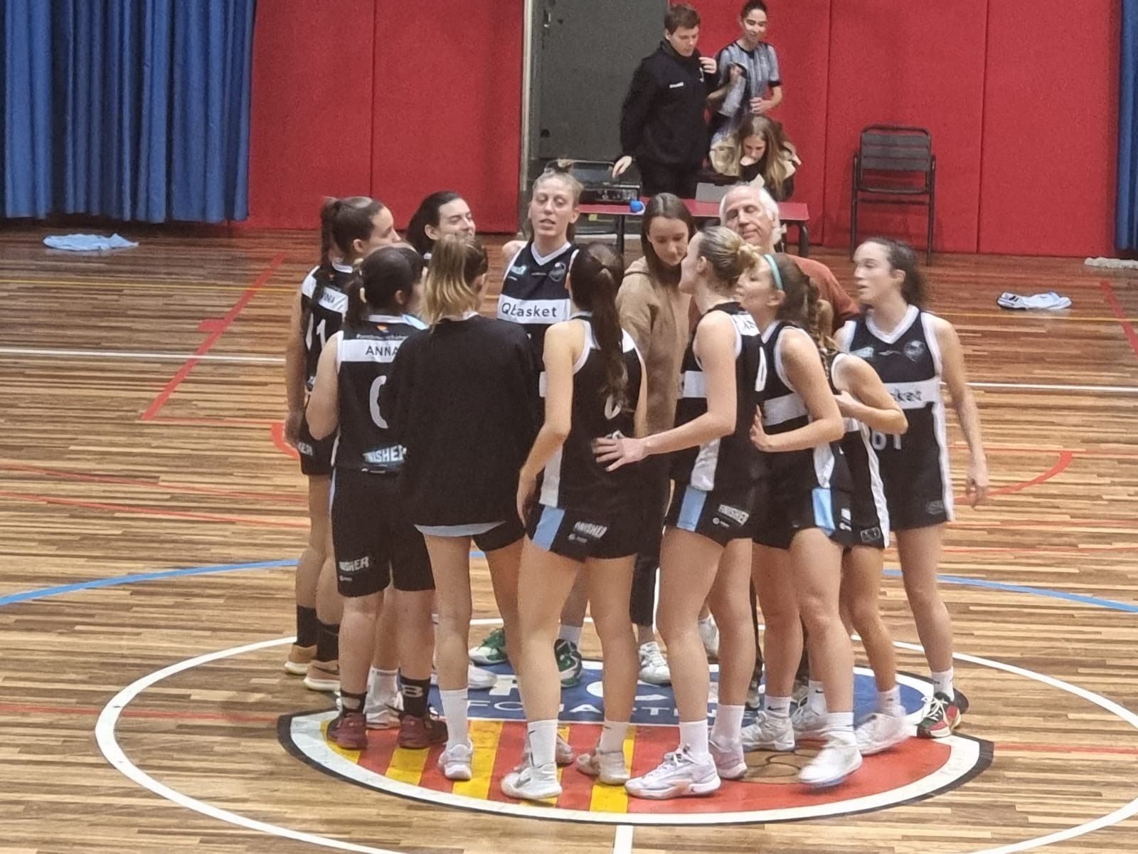 Triomf important del Qbasket Sant Cugat a domicili per agafar una mica d'oxigen en la classificació. FOTO: Cedida