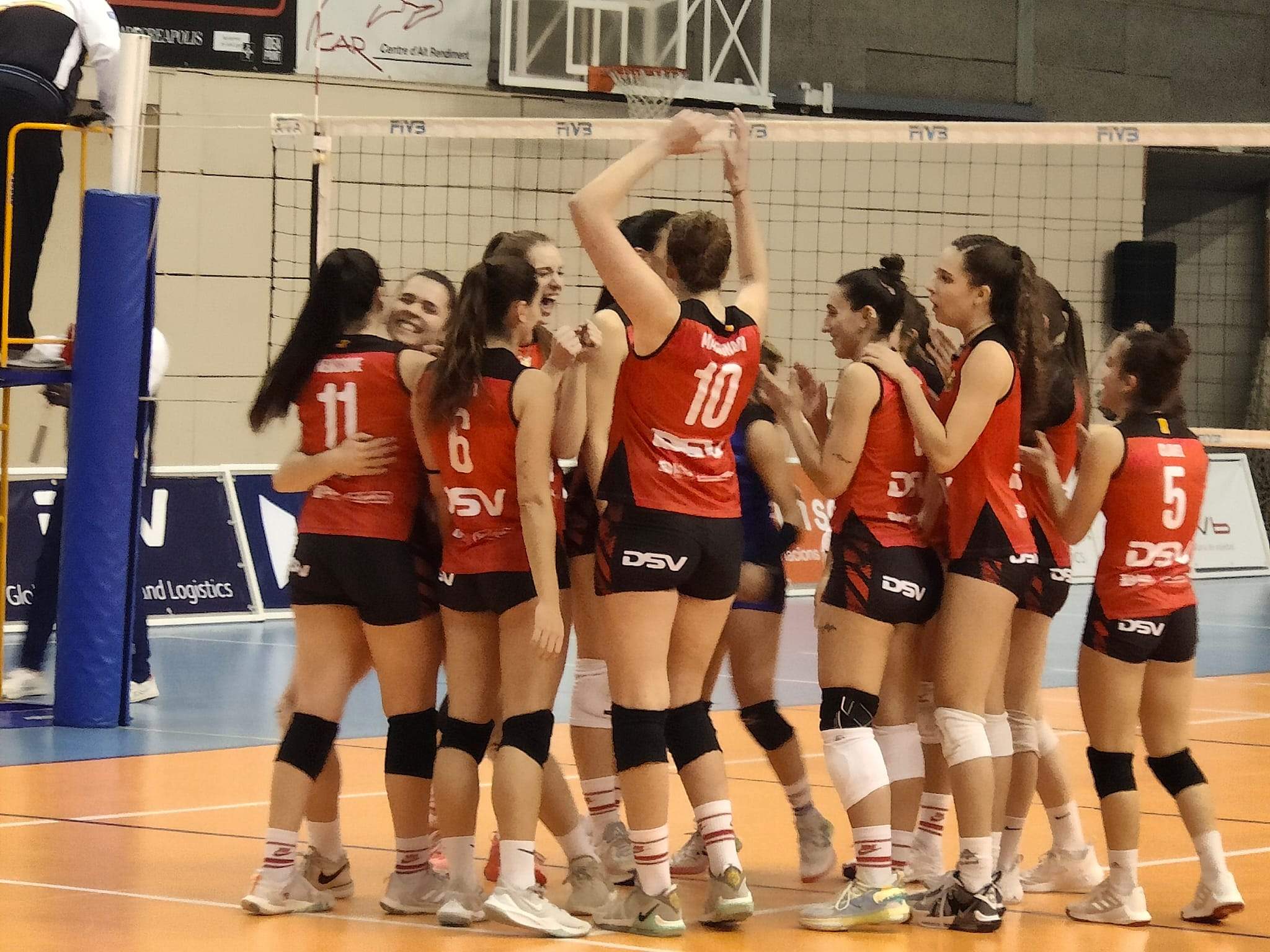 Imatge d'arxiu del primer equip del Volei Sant Cugat. FOTO: Eric Marco