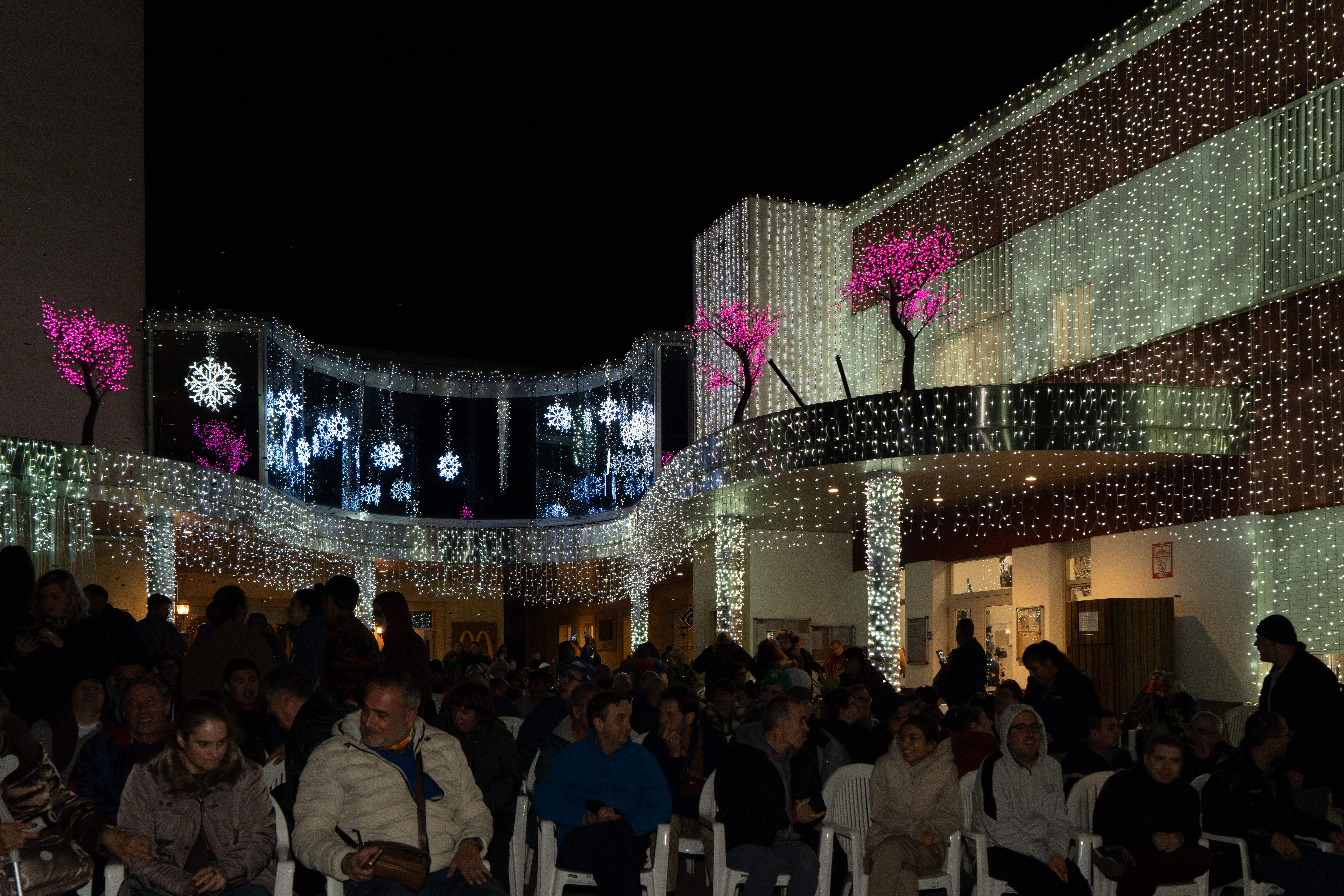 Encesa de llums a Catalònia Fundació Creactiva. FOTO: Carme de Olazabal