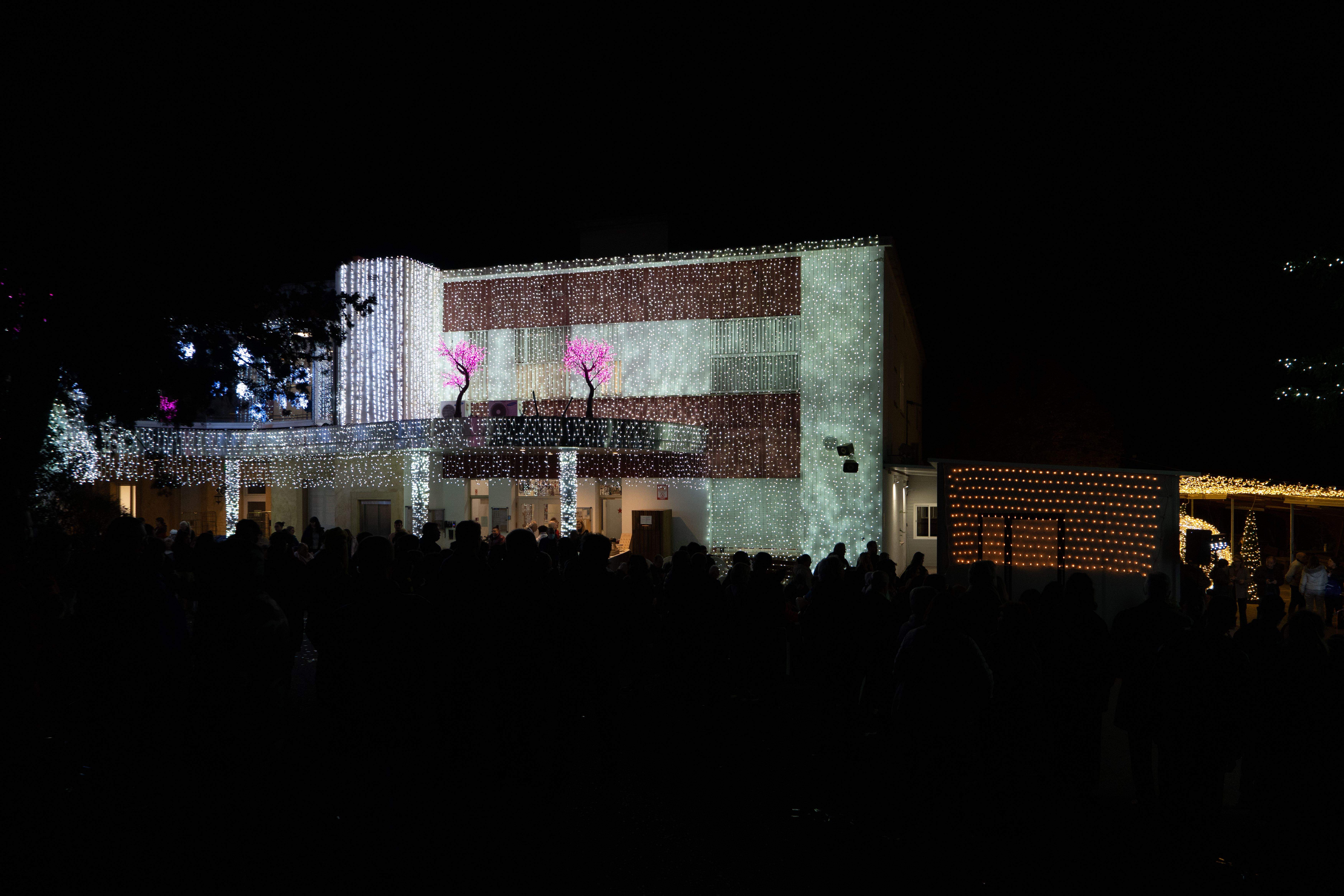 Encesa de llums a Catalònia Fundació Creactiva. FOTO: Carme de Olazabal