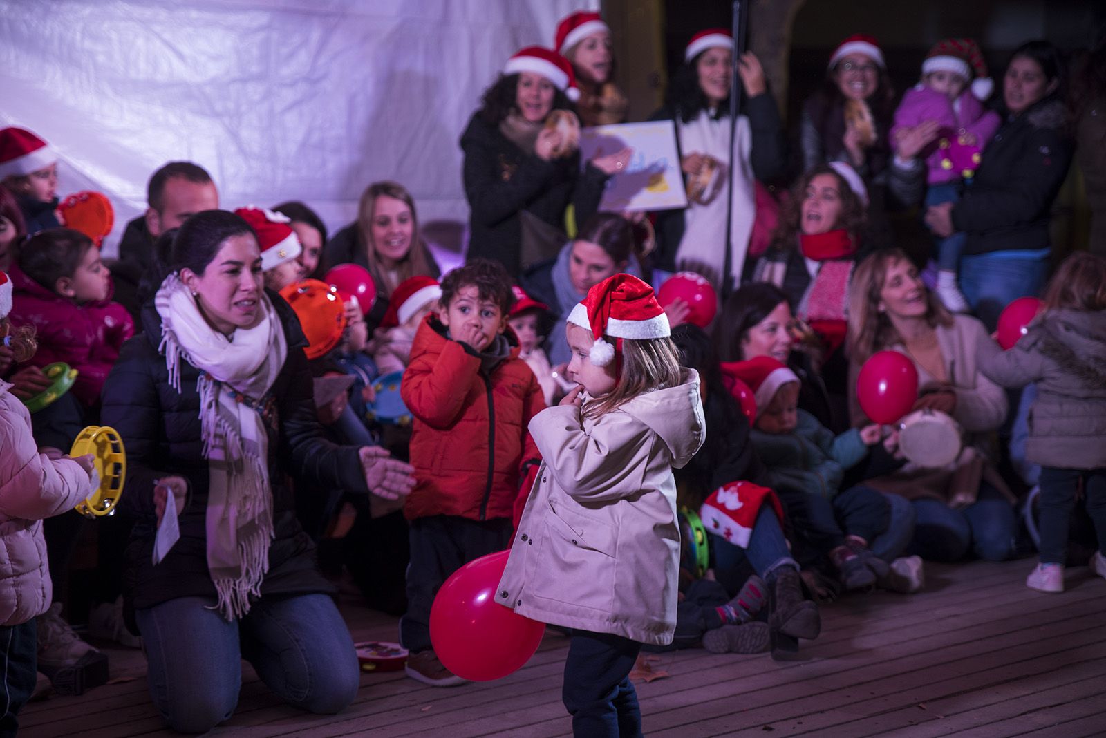 Nadales al carrer a la Plaça Barcelona. FOTO: Bernat Millet.