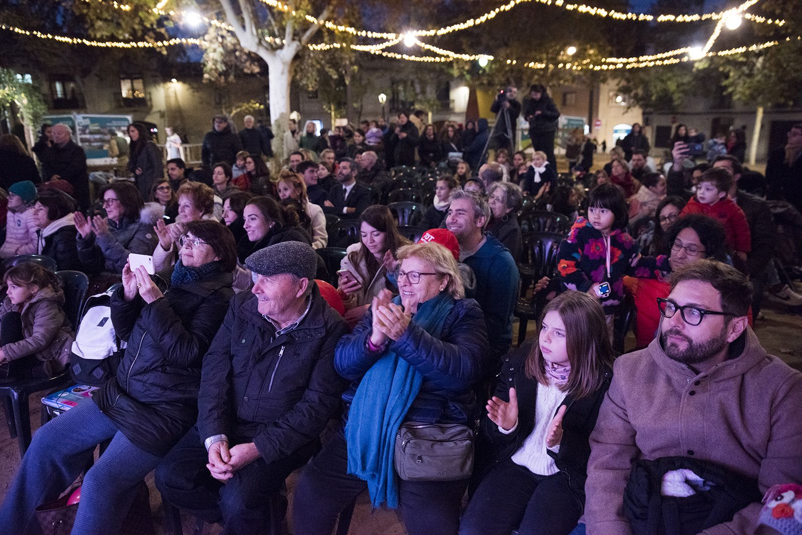 Nadales al carrer a la Plaça Barcelona. FOTO: Bernat Millet.