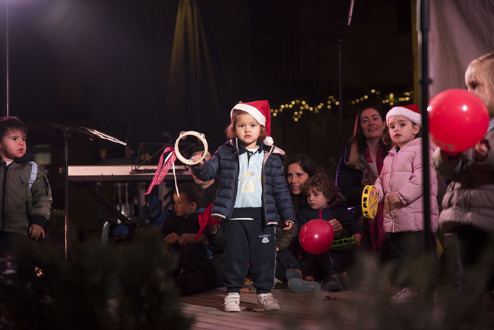 Nadales al carrer a la Plaça Barcelona. FOTO: Bernat Millet.