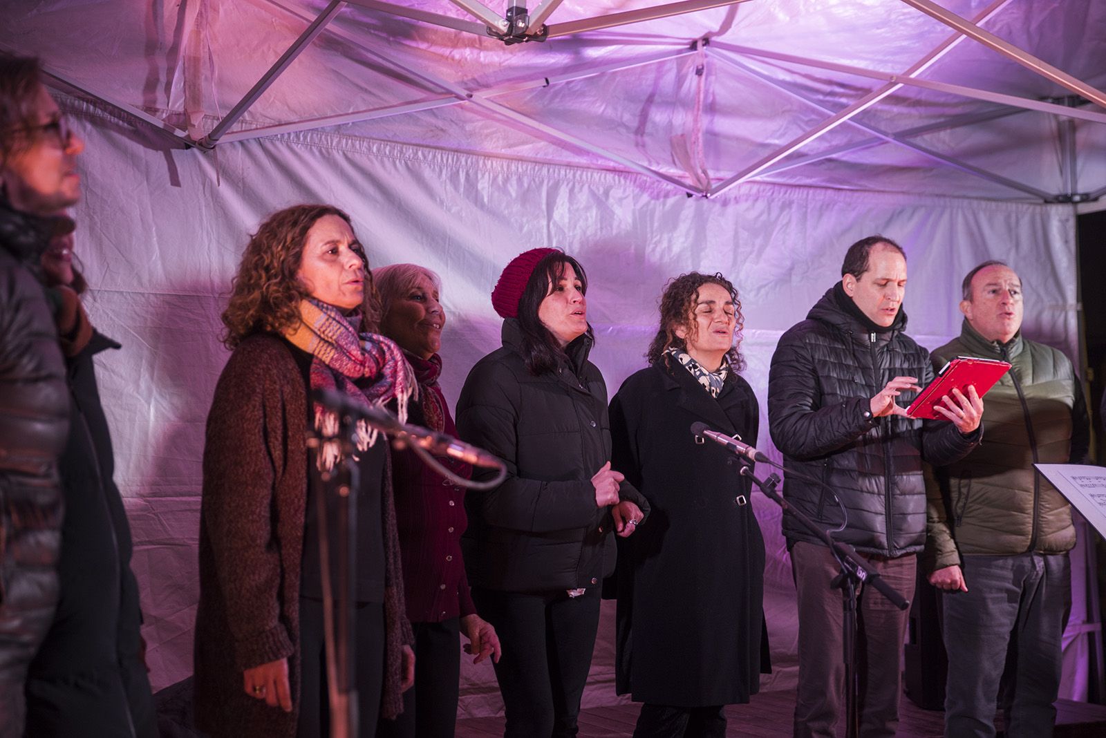 Nadales al carrer a la Plaça Barcelona. FOTO: Bernat Millet.