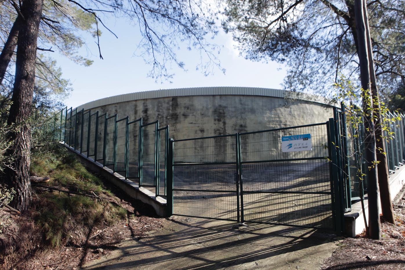 Un dels dipòsits d'aigua de Sant Cugat