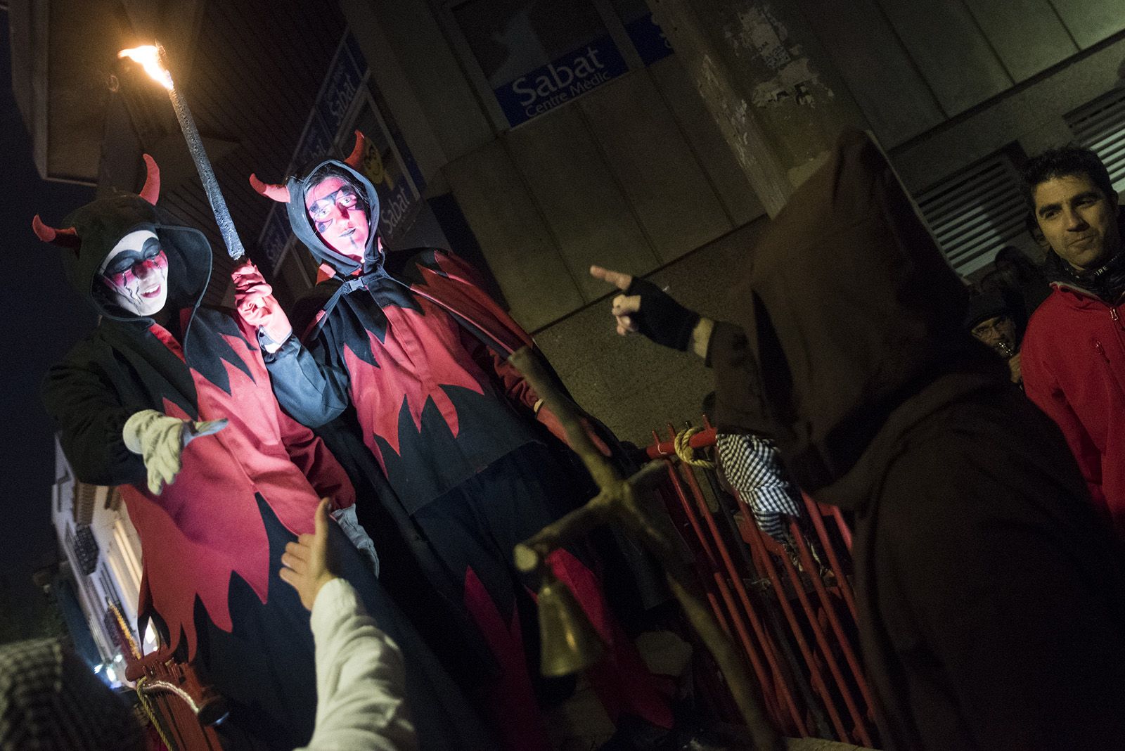 La Festa dels Foguerons durant Sant Antoni Abat. FOTO: Bernat Millet