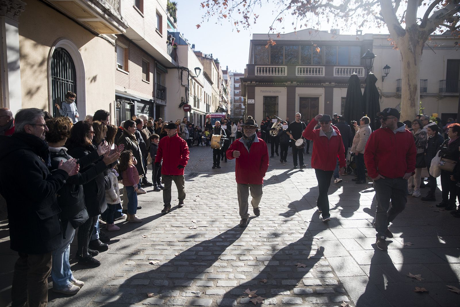 La Rua dels Tres Tombs durant Sant Antoni Abat 2024. FOTO: Bernat Millet
