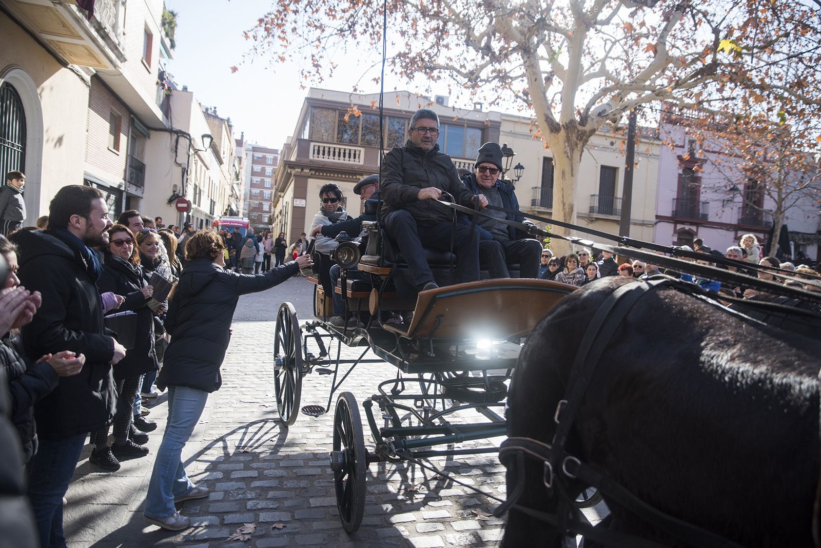 La Rua dels Tres Tombs durant Sant Antoni Abat 2024. FOTO: Bernat Millet