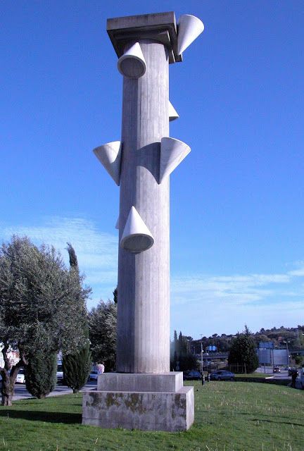 'Columna rostrata', obra de Salvador Juanpere. Foto: Cedida.
