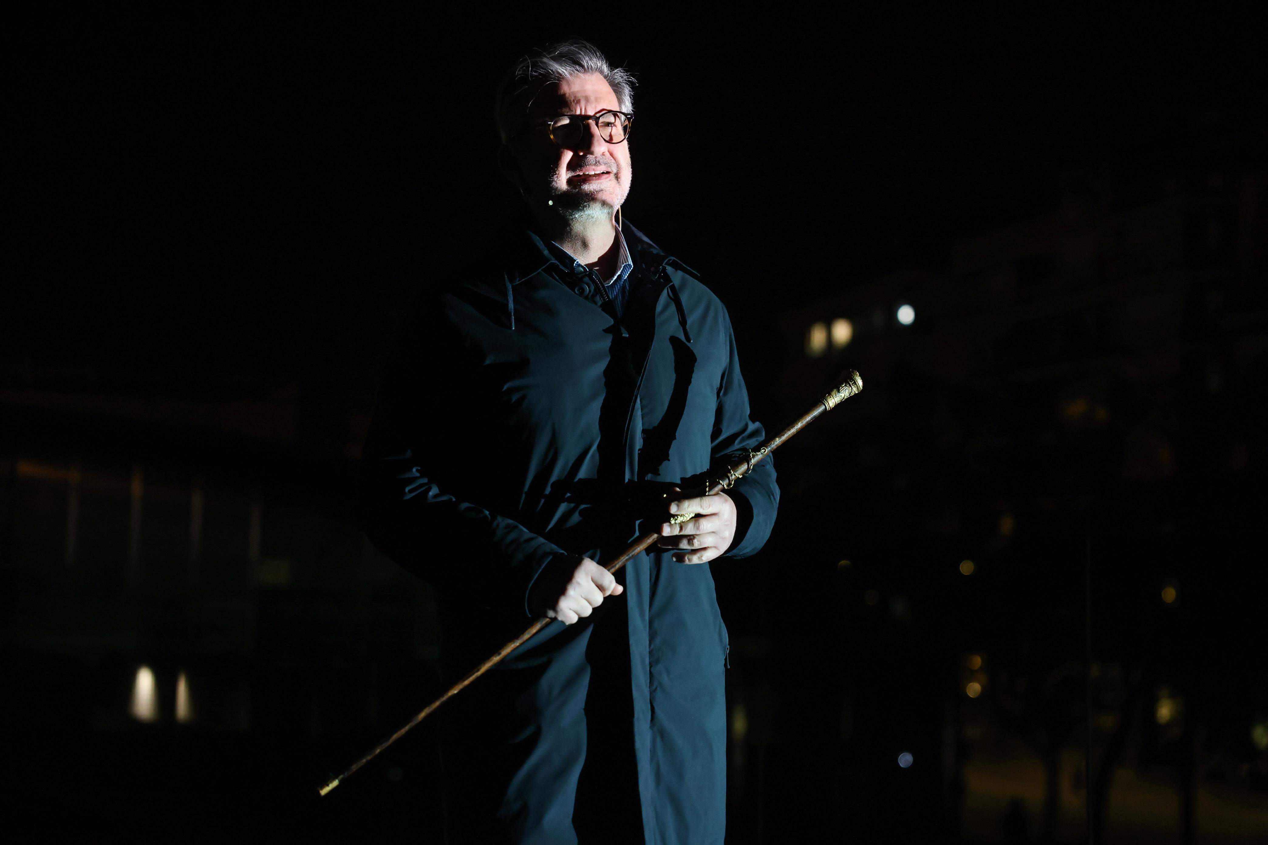 14. L'alcalde entregant el poder al Gall. Foto: Ajuntament