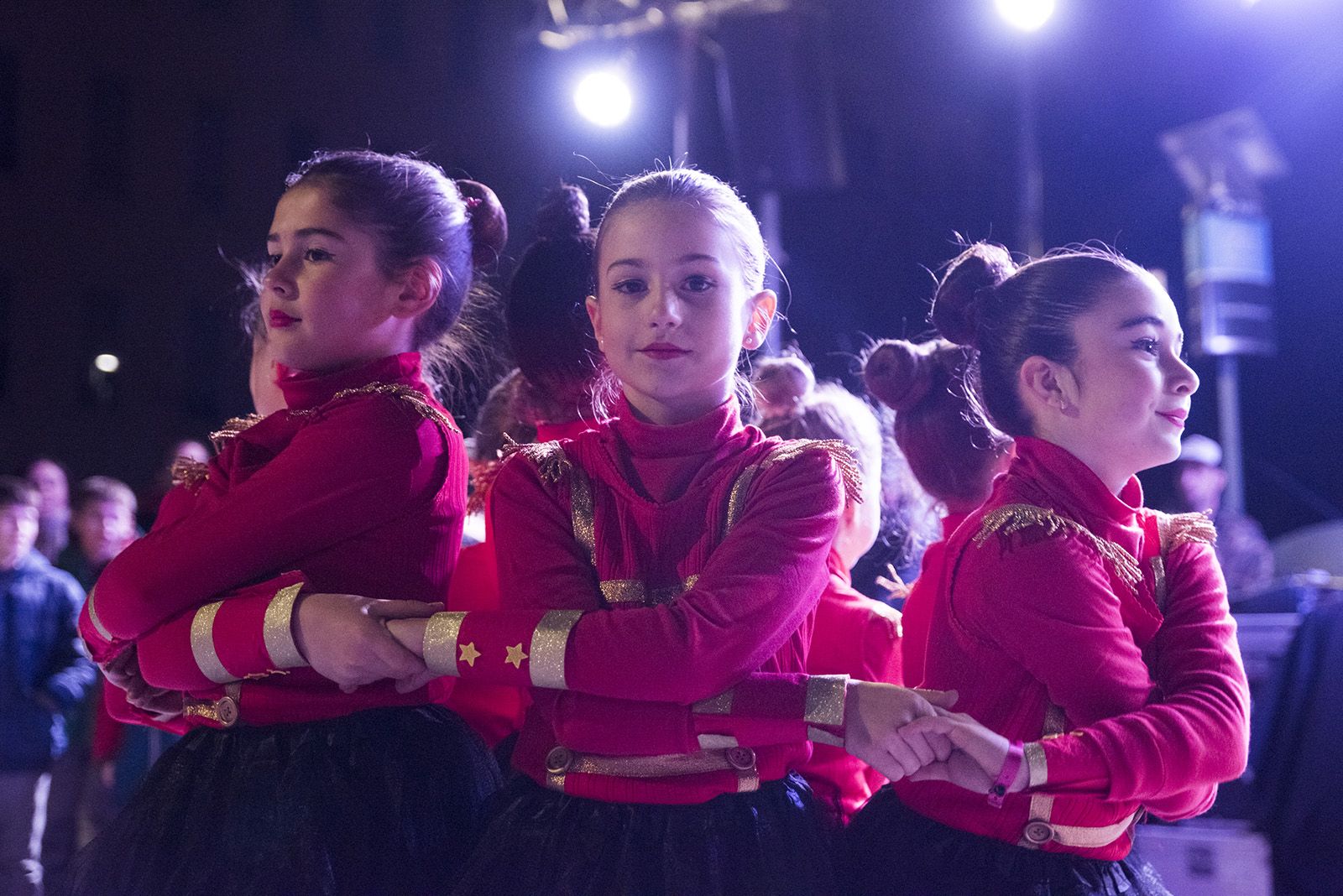 Rua de comparses. FOTO: Bernat Millet.