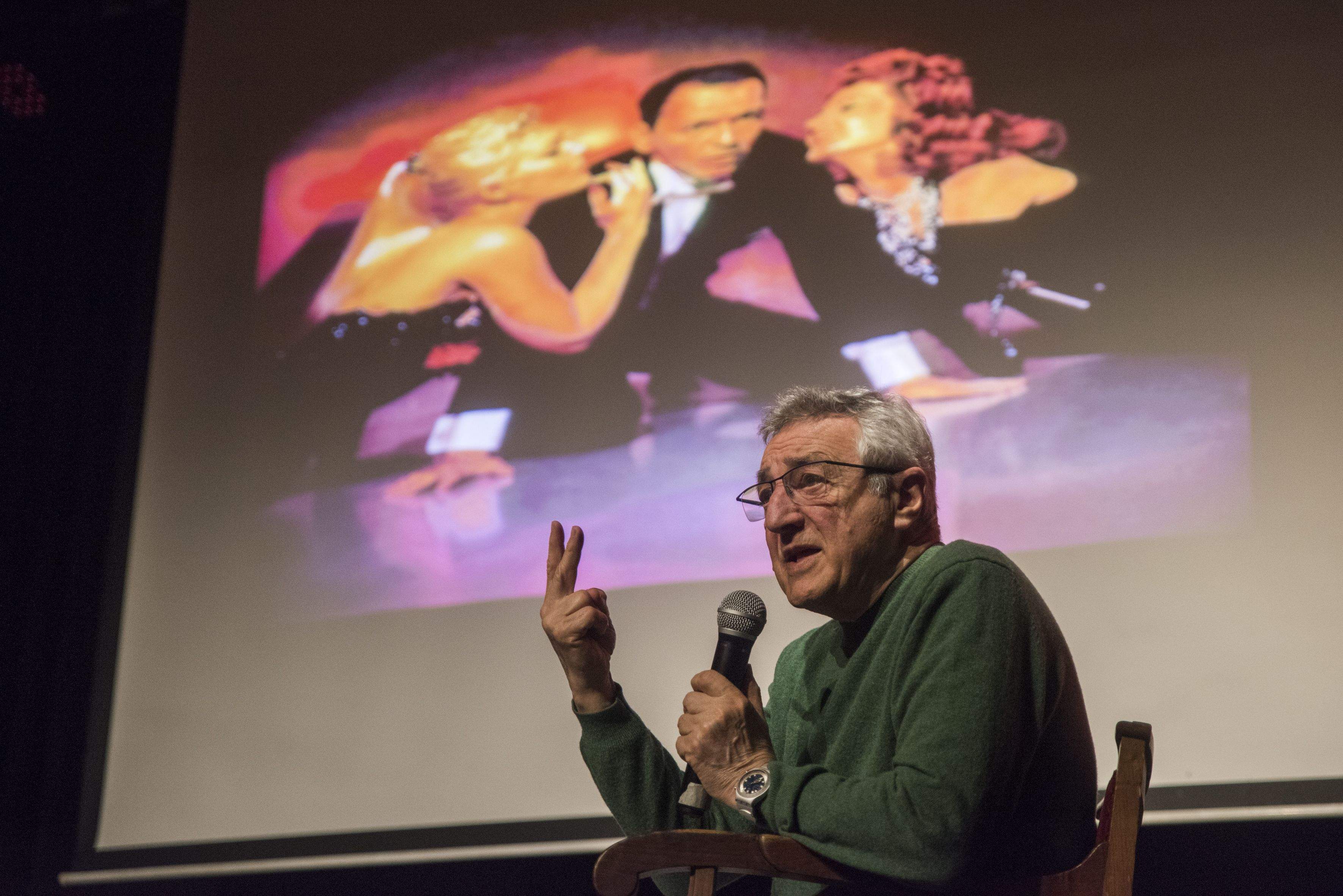 L'escriptor santcugatenc Víctor Alexandre durant la presentació del llibre FOTO: Bernat Millet (TOT Sant Cugat)