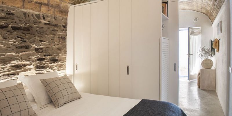 Dormitori de l'apartament turístic de Cadaqués de Casa Arena. FOTO: Cedida