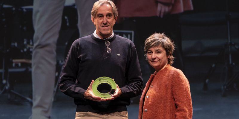 El DSV Club Voleibol Sant Cugat, guardonat amb el premi a millor direcció esportiva en la 23a edició dels Premis Esport en Marxa. FOTO: Mireia Comas