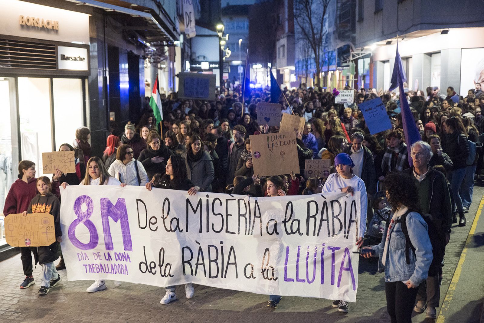 Manifestació 8M. FOTO: Bernat Millet.