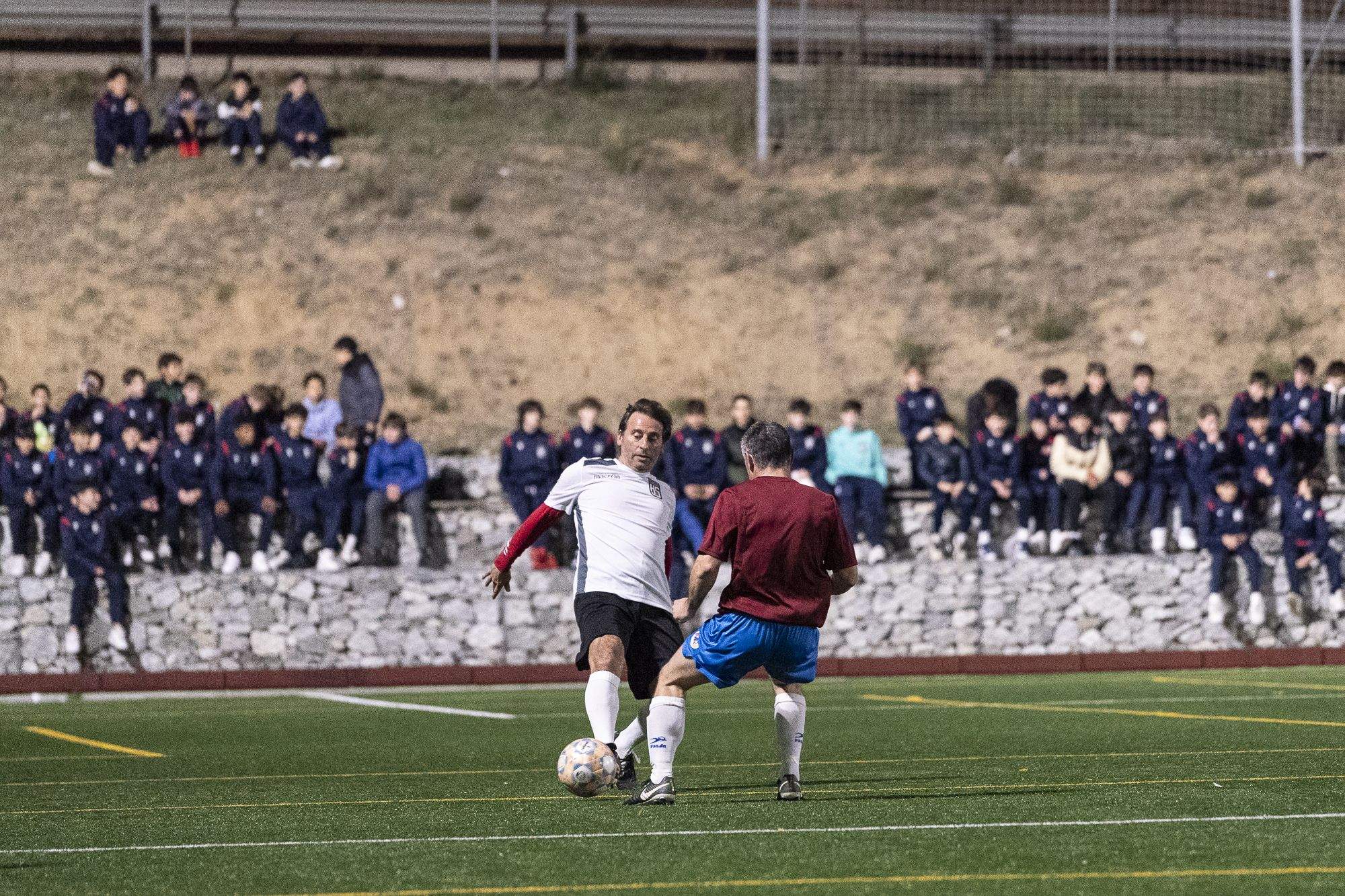 Partit de les Estrelles entre un equip d'exjugadors del FC Barcelona i un equip d'exjugadors de la Penya Blaugrana Sant Cugat en la presentació d'equips del club santcugatenc. FOTO: Mireia Comas