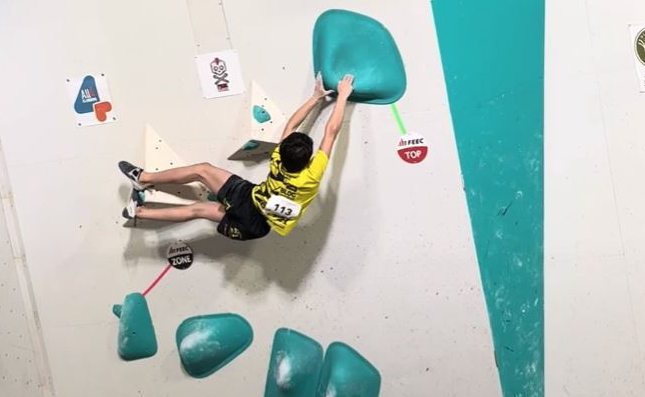 Biel Serra en la Copa Catalana d'Escalada de Bloc. FOTO: Cedida