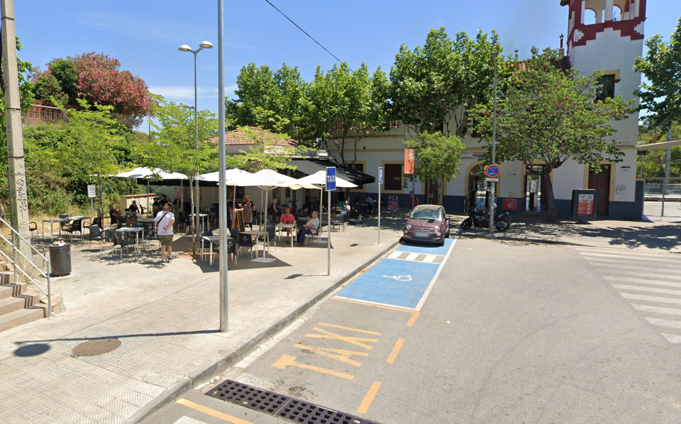 La plaça de l'estació de Valldoreix FOTO: Google Maps