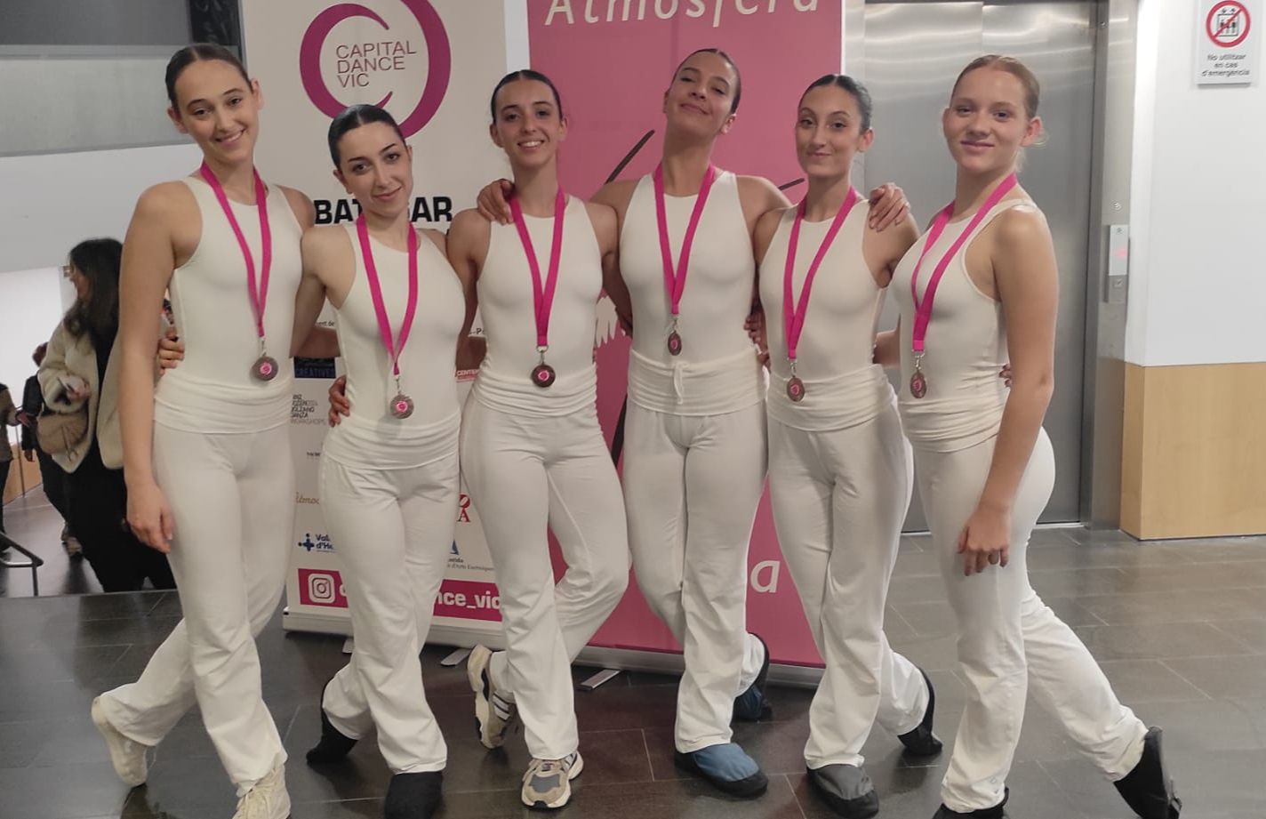 Les 6 concursants de l'Escola Fusió en el Capital Dance 2024 FOTO: Cedida