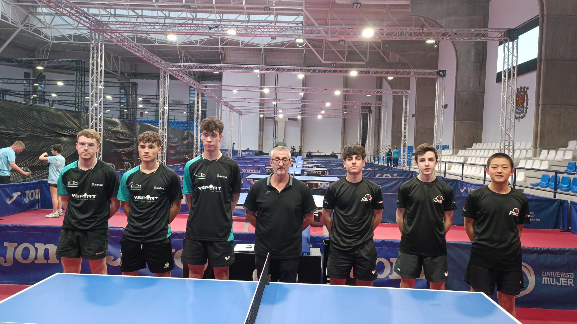 El palista de la UESC Zou Tianxiang (dreta imatge), en el partit de semifinals davant Andalusia. FOTO: Cedida