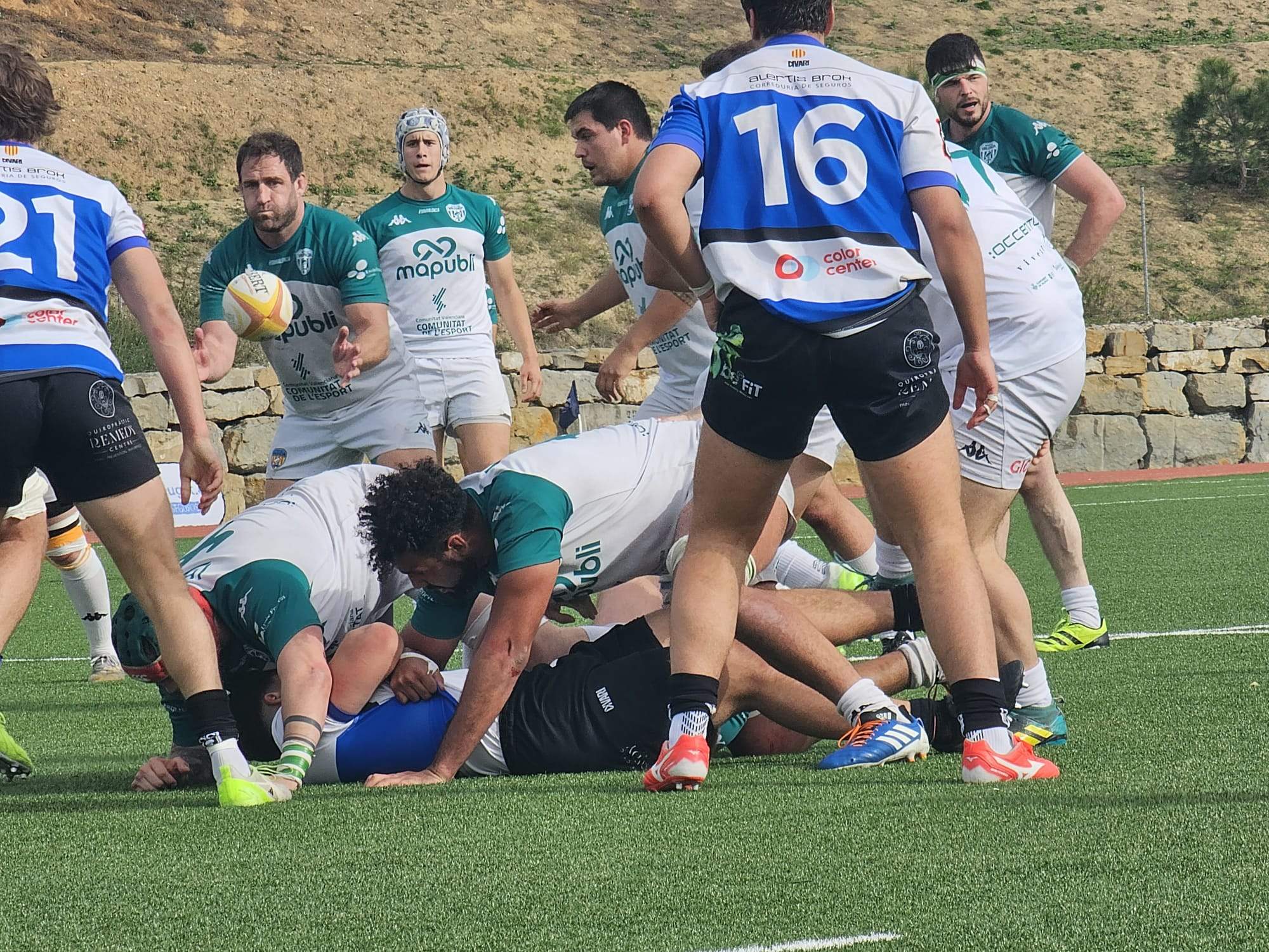 El Rugby Sant Cugat perd a casa devant el Valencia RC. Foto: Dani Esclusa