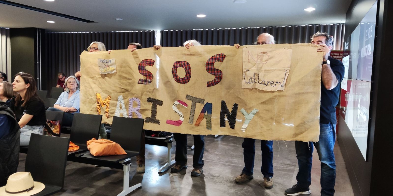 Membres de SOS Maristany a l'audiència pública FOTO: TOT Sant Cugat
