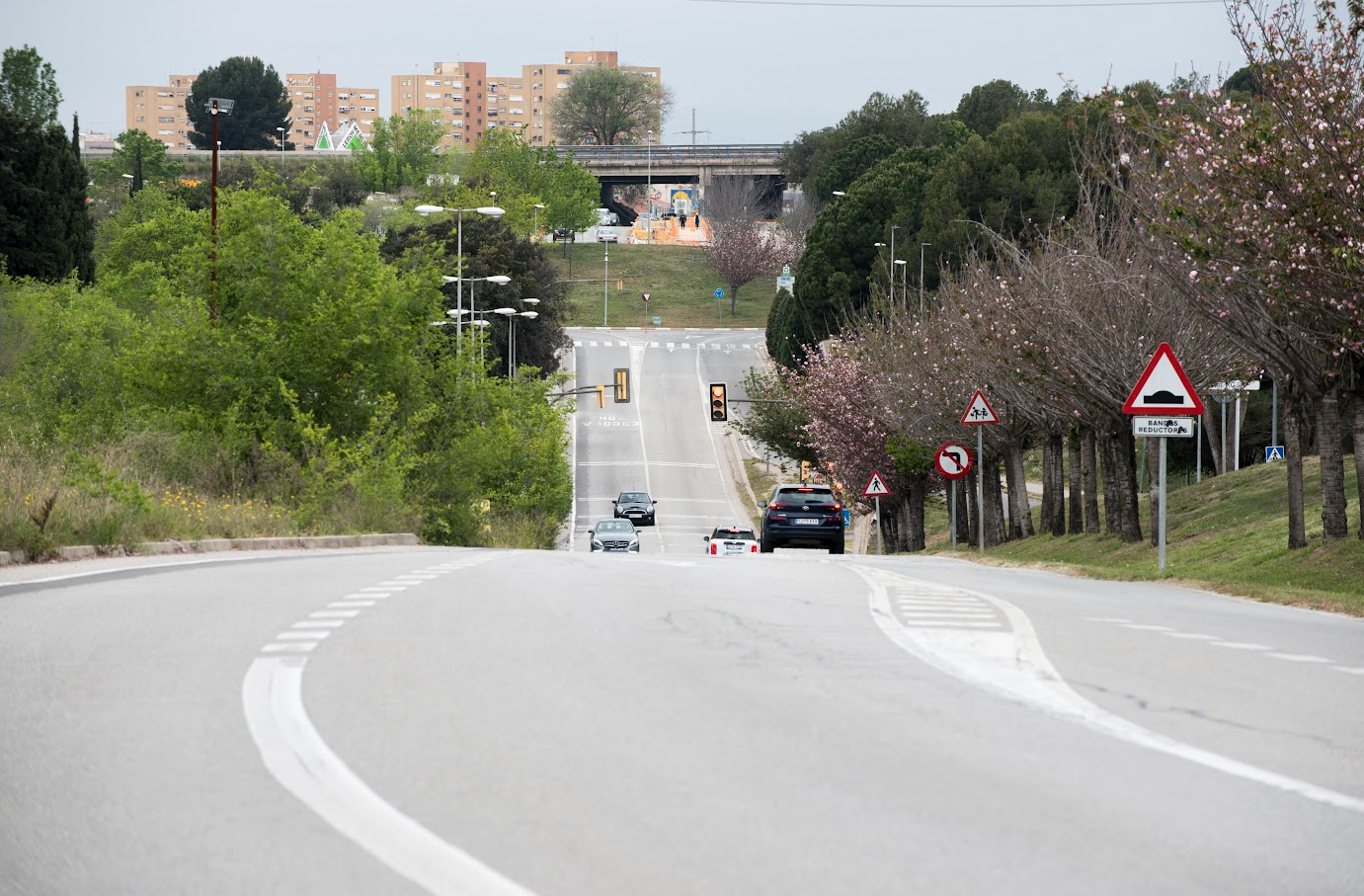 L'últim tram de la carretera de Rubí on es farà el carril bici FOTO: Bernat Millet