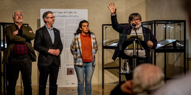 Jordi Casas, Josep Maria Vallès, Esther Madrona i F. Xavier Menéndez durant la presentació de l'exposició FOTO: Ajuntament