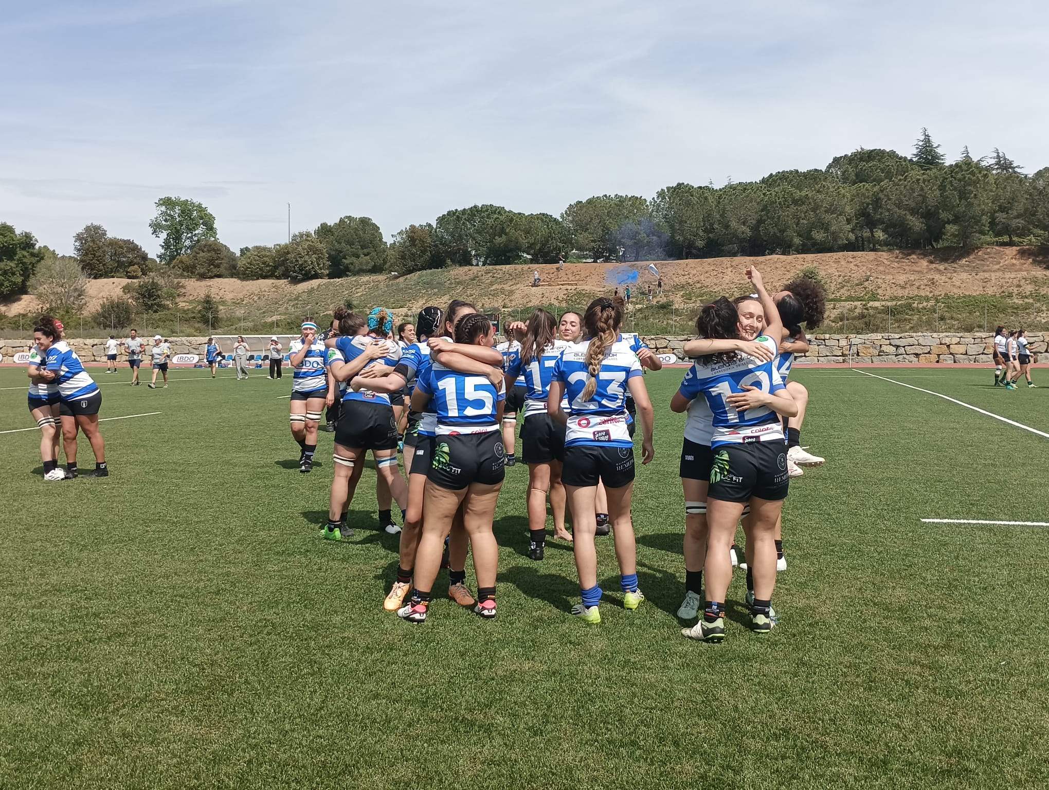El primer equip femení del Rugby Sant Cugat fa història al classificar se per semifinals de la lliga Iberdrola. Foto: Dani Esclusa