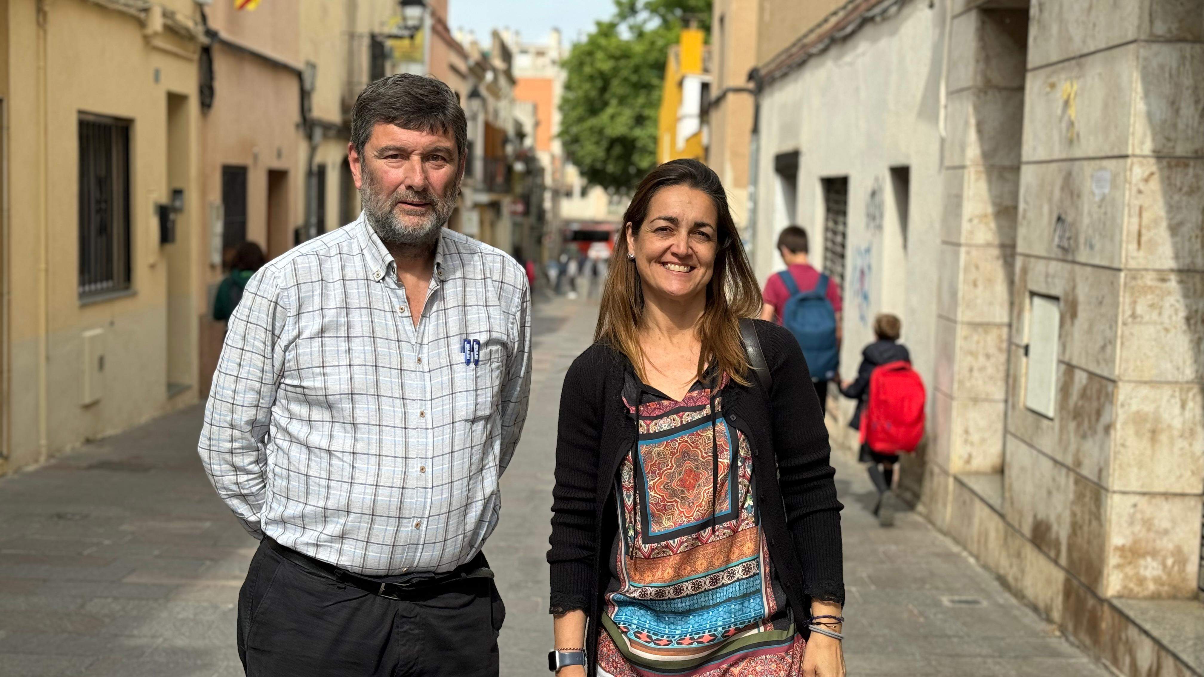 Andreu Travé i Elena Escamilla, voluntaris del Fons Social Sant Cugat-Valldoreix FOTO: TOT Sant Cugat