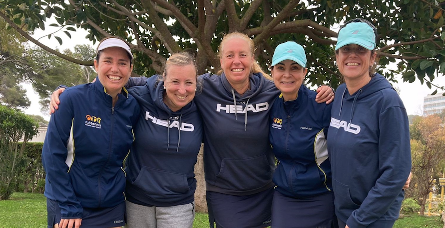 L'equip +50 femení del CTN Sant Cugat que va aconseguir medalla en el Campionat d'Espanya per equips. FOTO: Cedida