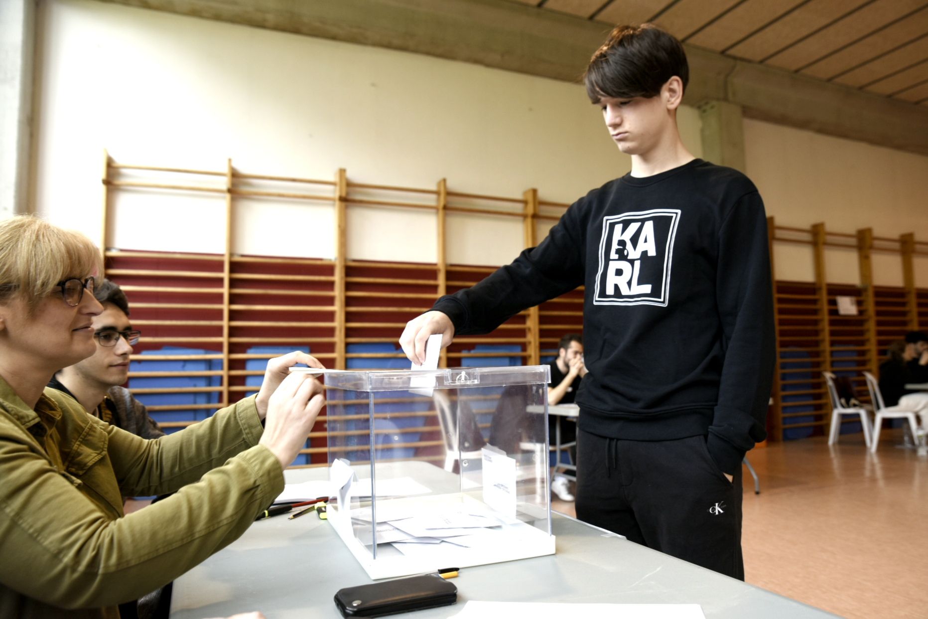 Seu electoral Escola Gerbert d’Orlach. FOTO: Bernat Millet.